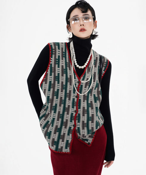 Pattern Trim Knit Vest